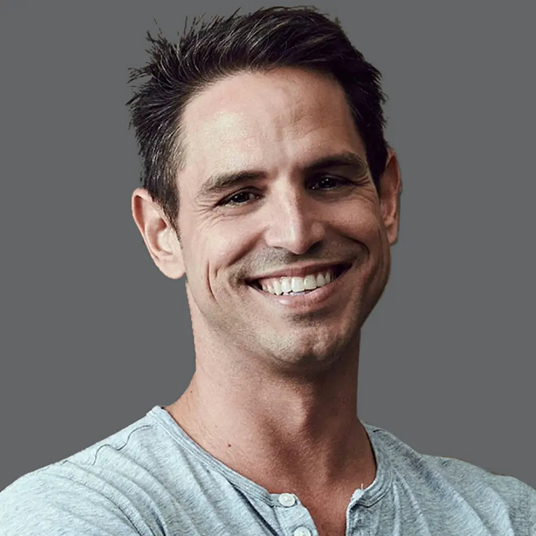 MC 768x768 BIO PIC Greg Berlanti